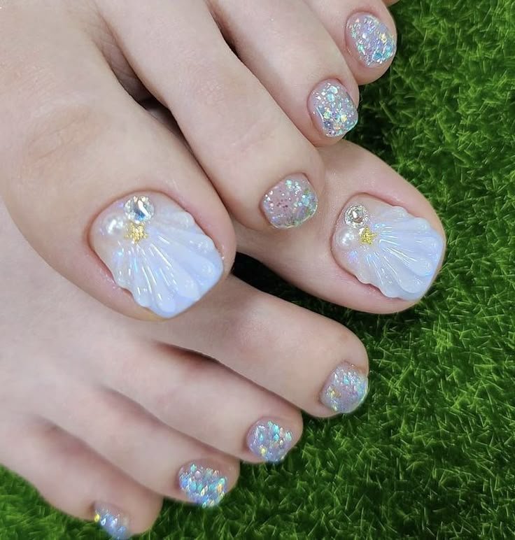 Iridescent Shell Sparkle