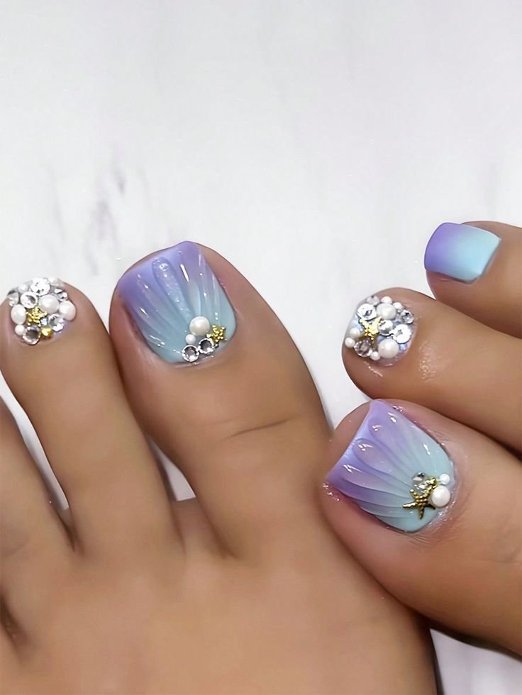 Jewel-Covered Mermaid Shell